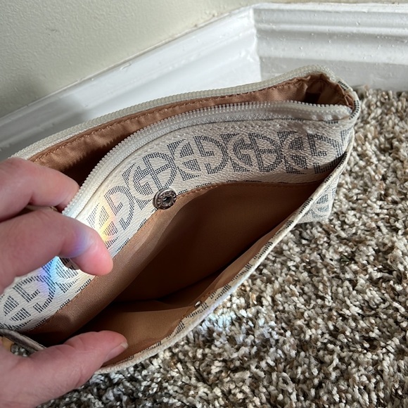 Brand new Giani Bernini small purse handbag clutch cream with navy signature non - Picture 7 of 9